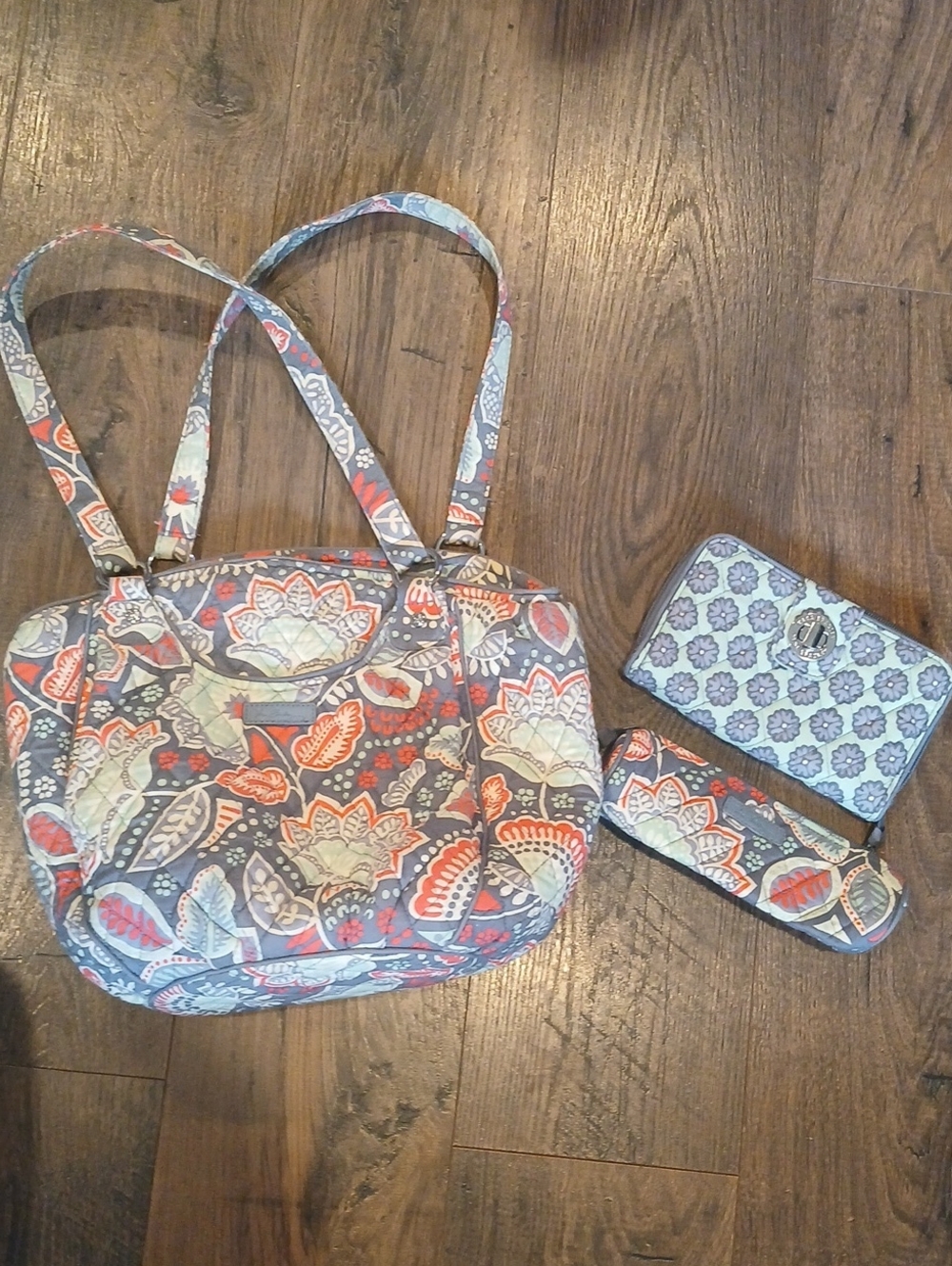 Vera Bradley Floral Quilted Glenna Tote Bag Set With Matching Wallet And Pouch
